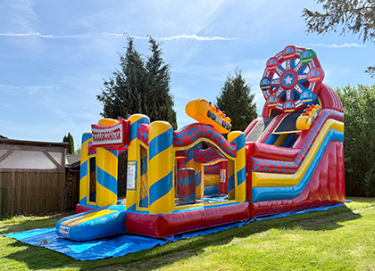 Große Hüpfburg Achterbahn für Events mieten